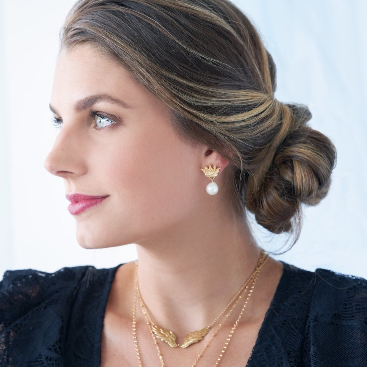 Acanthus Crown Pearl Drop Earrings