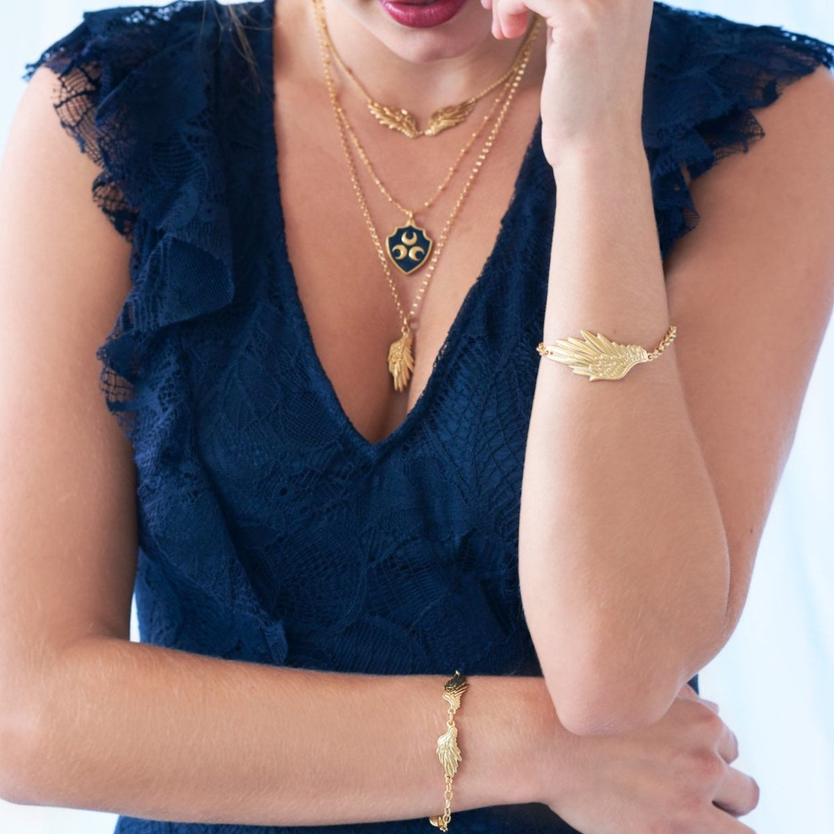 Single Angel Wing Bracelet