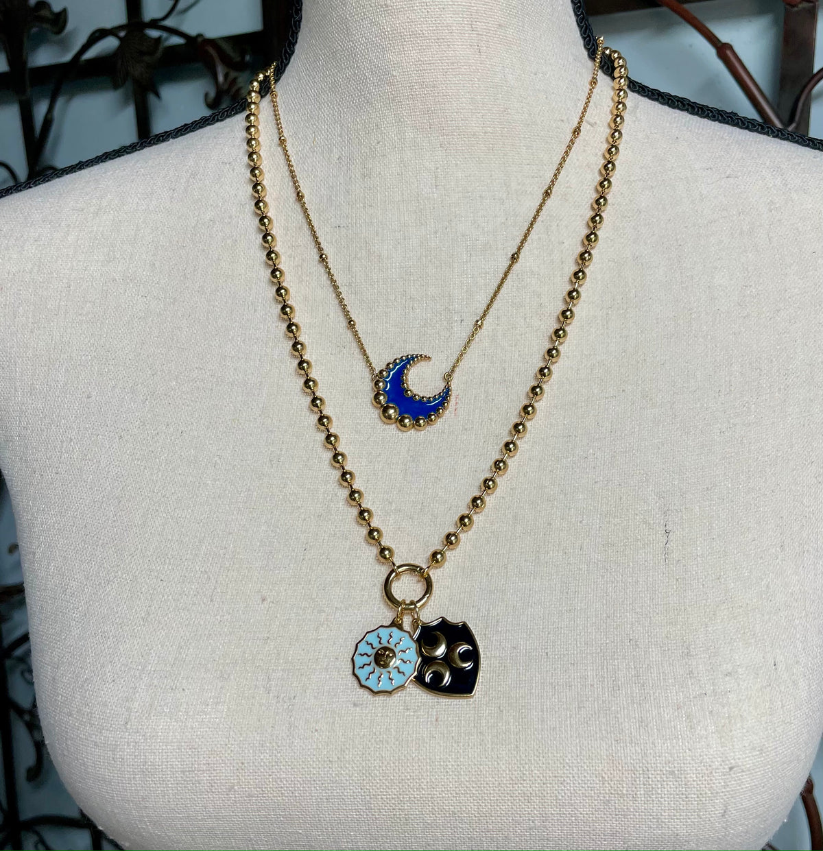 Medici Loop Charm Necklace - 24&quot;